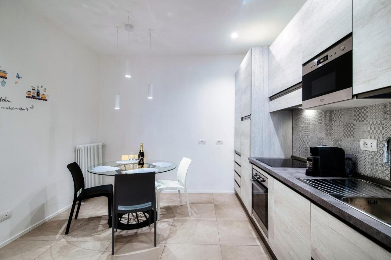 Diaz 67 Life'S Loft - The House Of Travelers Apartamento Como Exterior foto